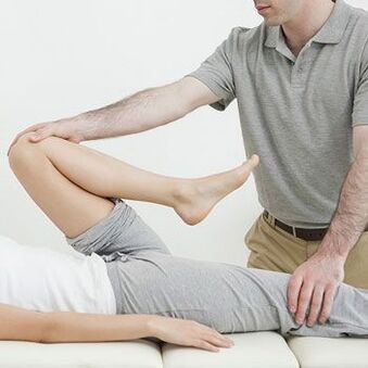 Sesiones de masajes y ejercicios aliviarán los síntomas de la artrosis de cadera. 